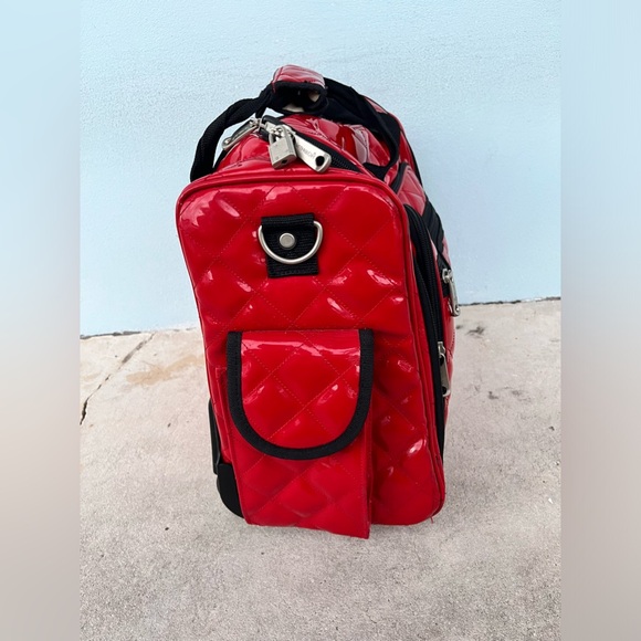 Travel computer or small duffle bag with wheels and extended handle for travel - Picture 5 of 16